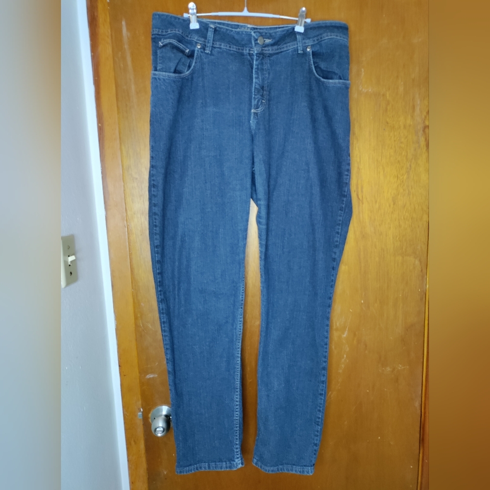 Riders by Lee Woman's Classic Blue Straight Jeans